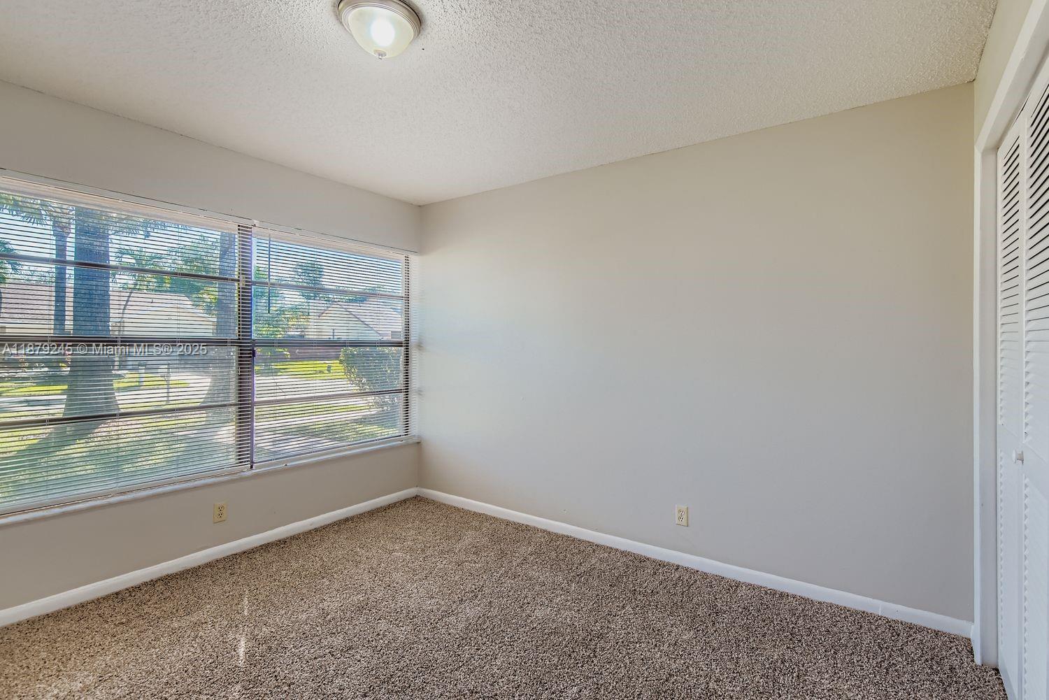 BOULEVARD WOODS NORTH - Residential