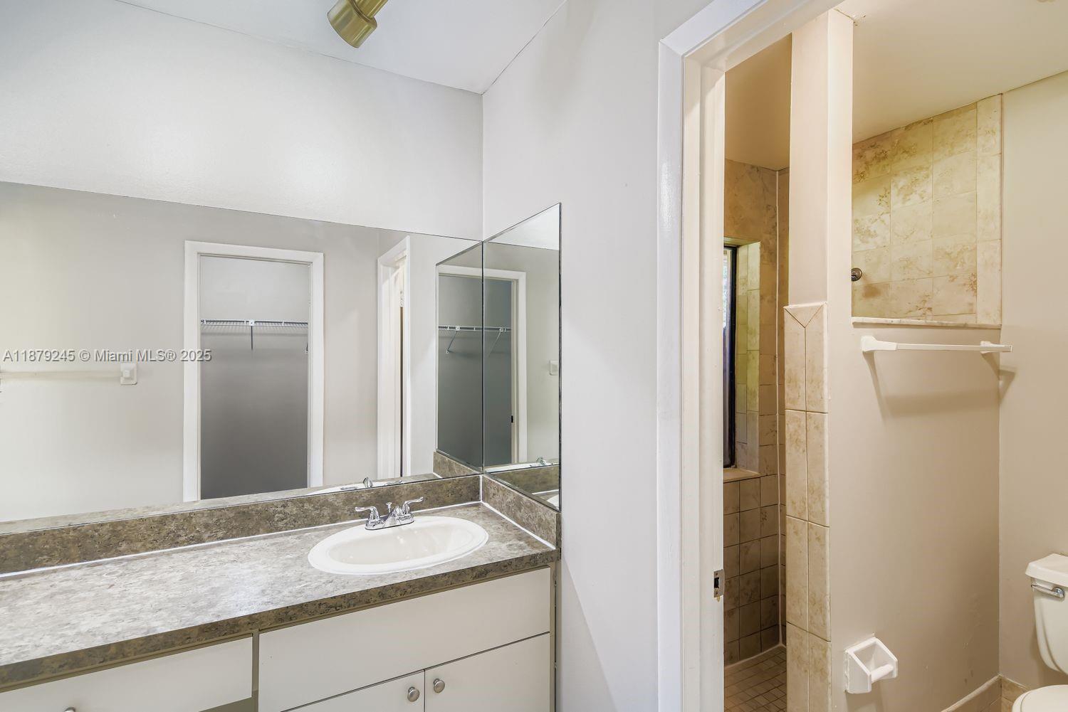 BOULEVARD WOODS NORTH - Residential