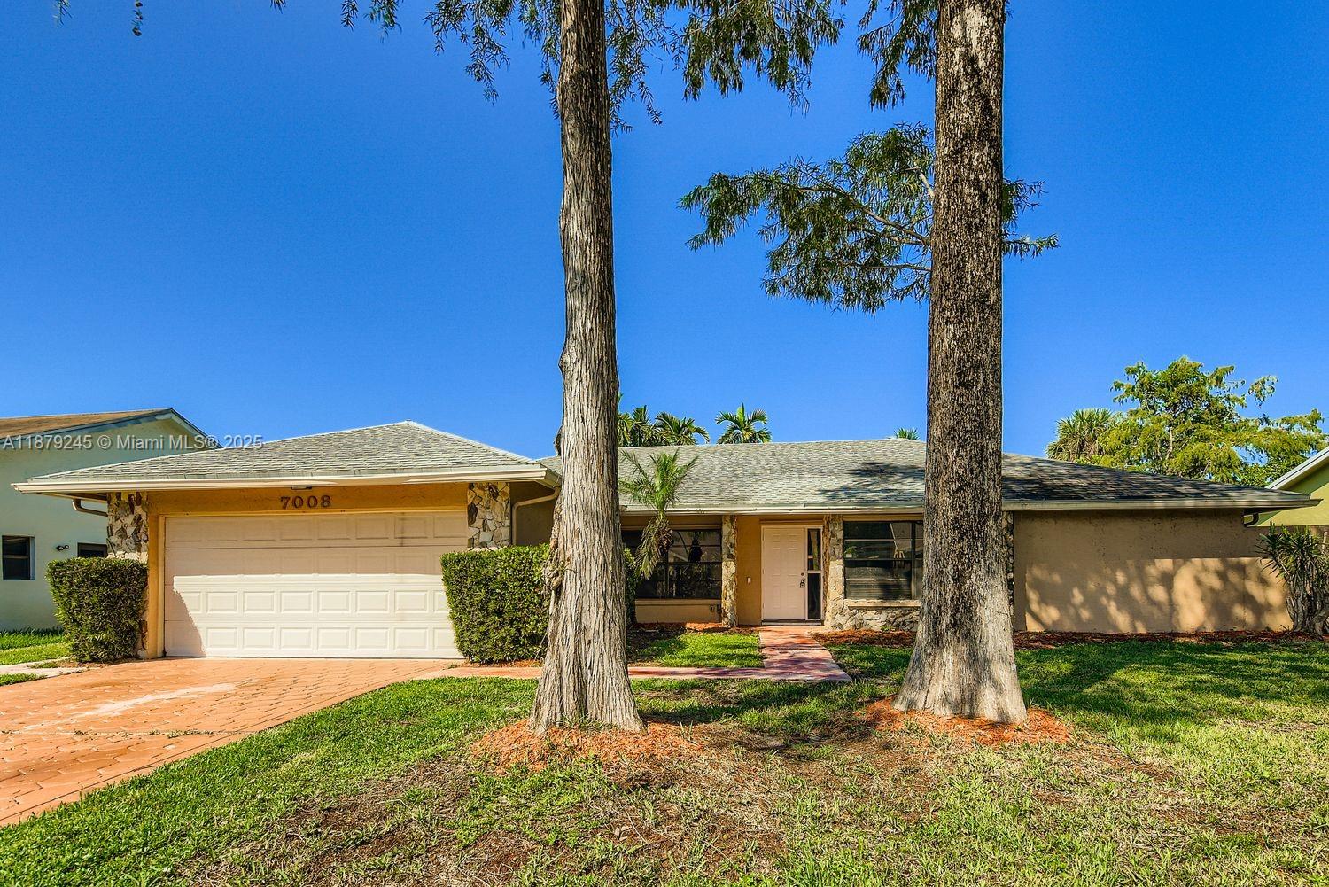 This corner-lot home features a 3/2 layout with a two-car garage and a fully screened porch for year-round enjoyment. The property is in move-in ready condition, offering a comfortable and functional floor plan with plenty of natural light. With its prime lot placement and desirable features, it presents an excellent opportunity in today’s market.