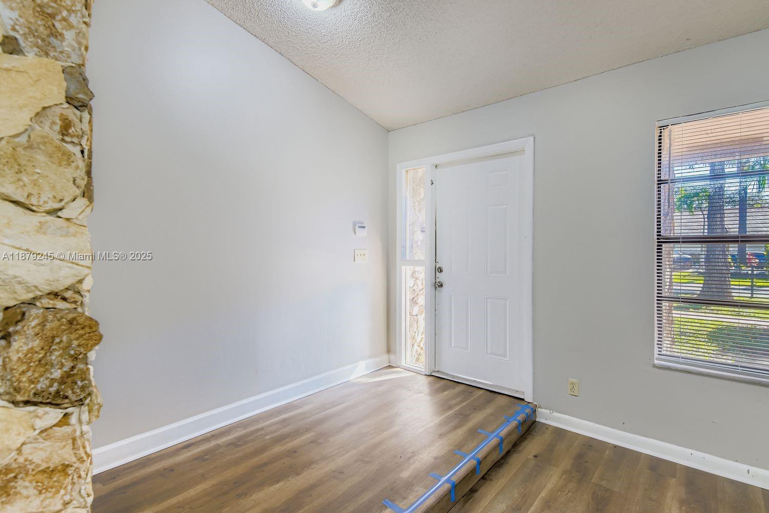 BOULEVARD WOODS NORTH - Residential