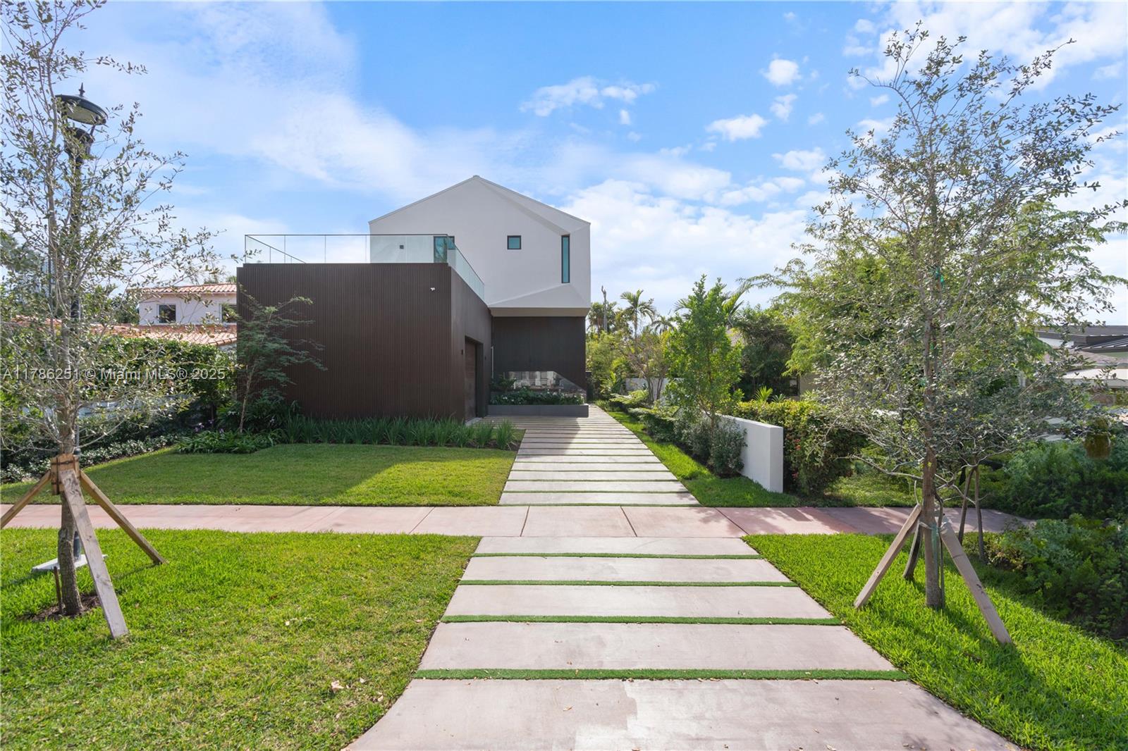 Property for Sale at 536 W 51st St, Miami Beach, Miami-Dade County, Florida - Bedrooms: 4 
Bathrooms: 5  - $5,550,000