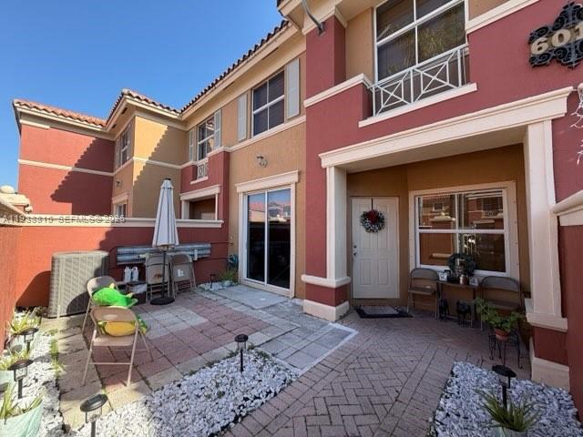 THE GATES AT DORAL ISLES - Residential