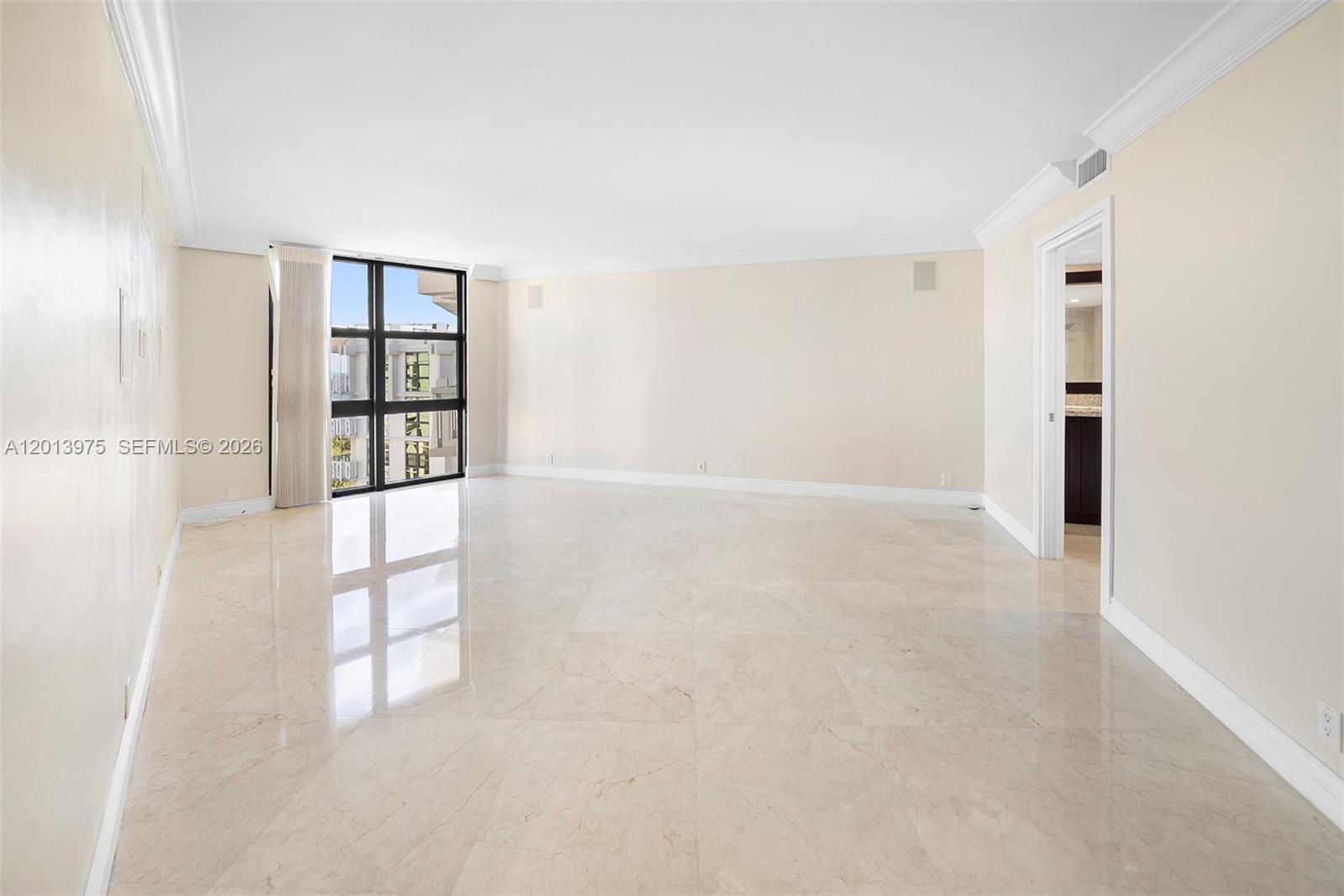 TOWERS OF KEY BISCAYNE CO - Residential