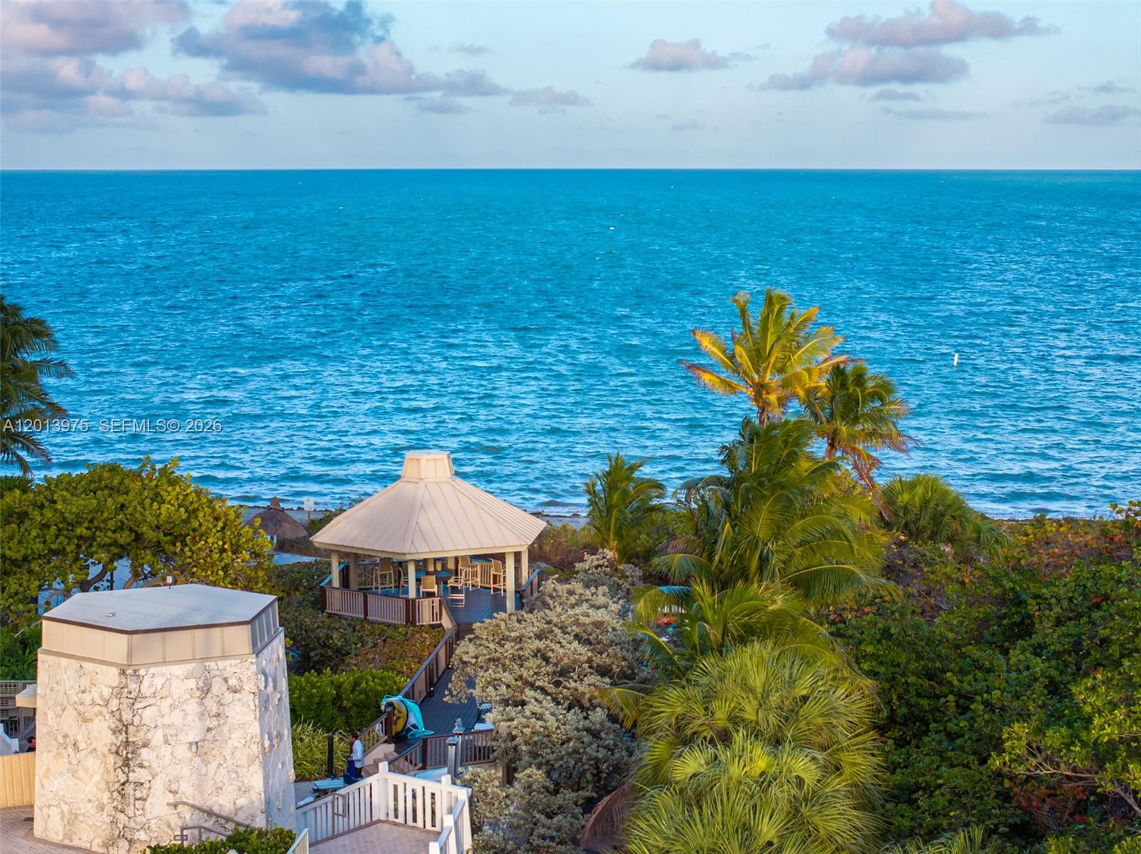 TOWERS OF KEY BISCAYNE CO - Residential