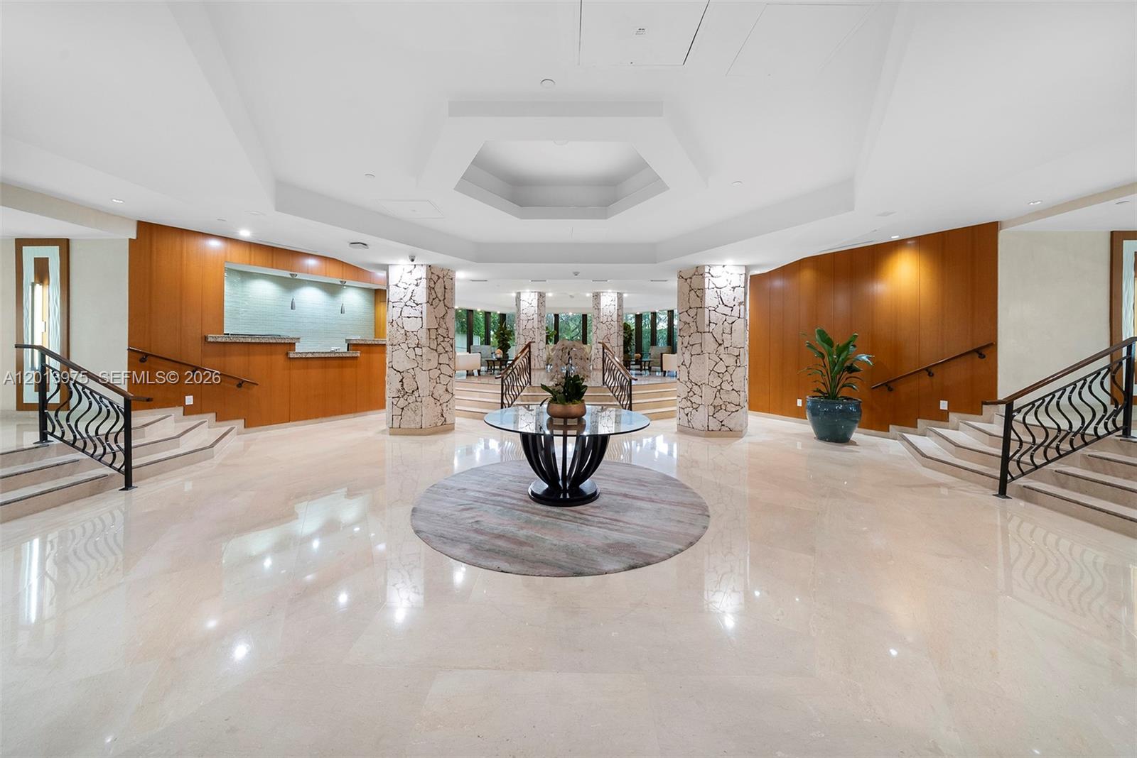 TOWERS OF KEY BISCAYNE CO - Residential