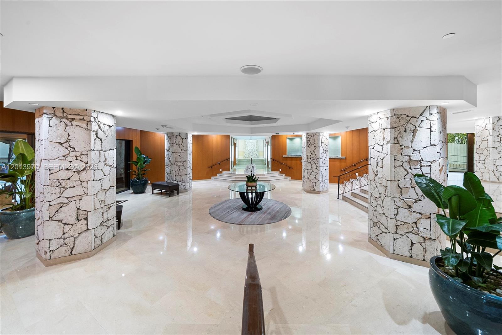 TOWERS OF KEY BISCAYNE CO - Residential