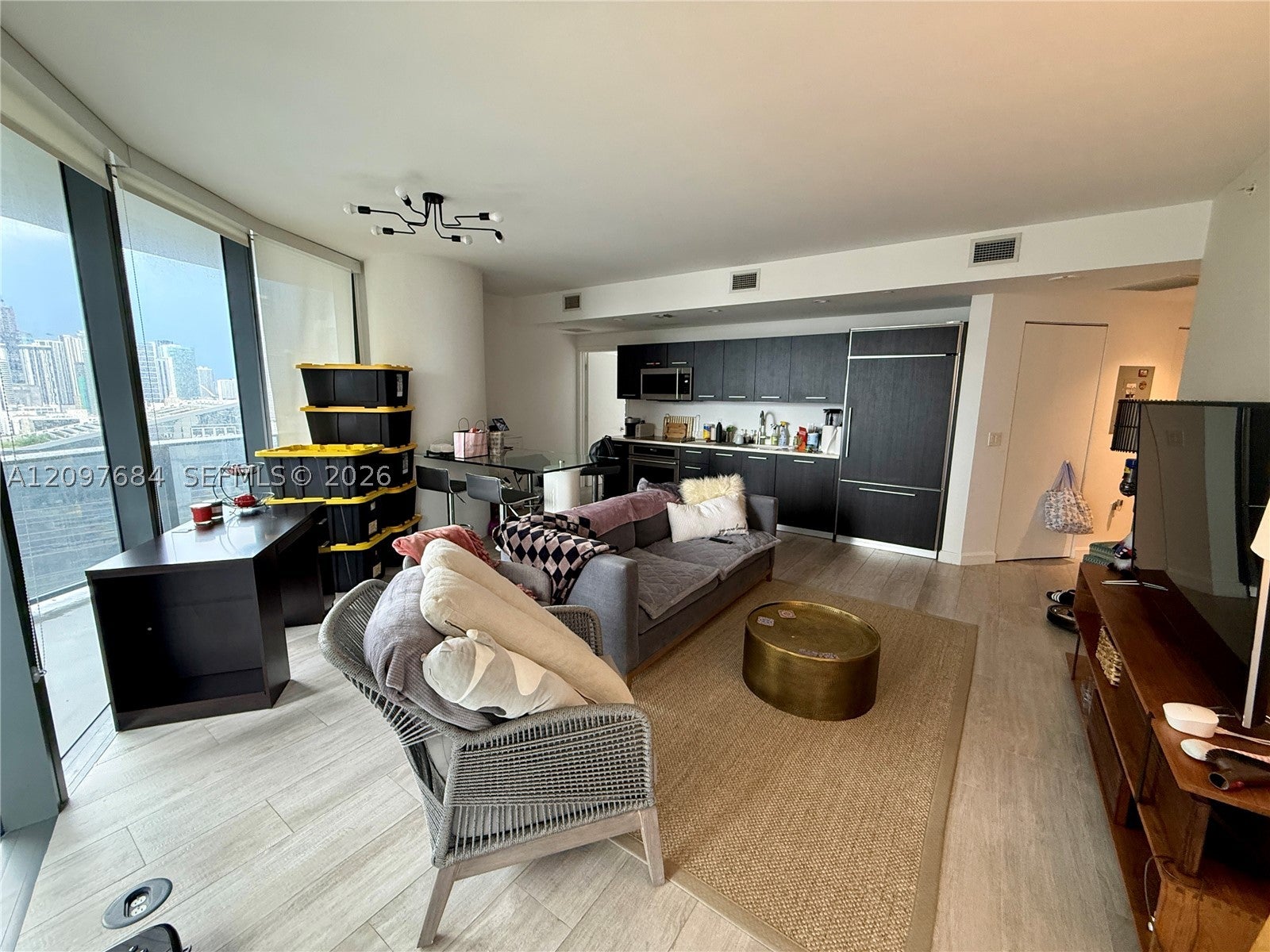 45 SW 9th St 2308