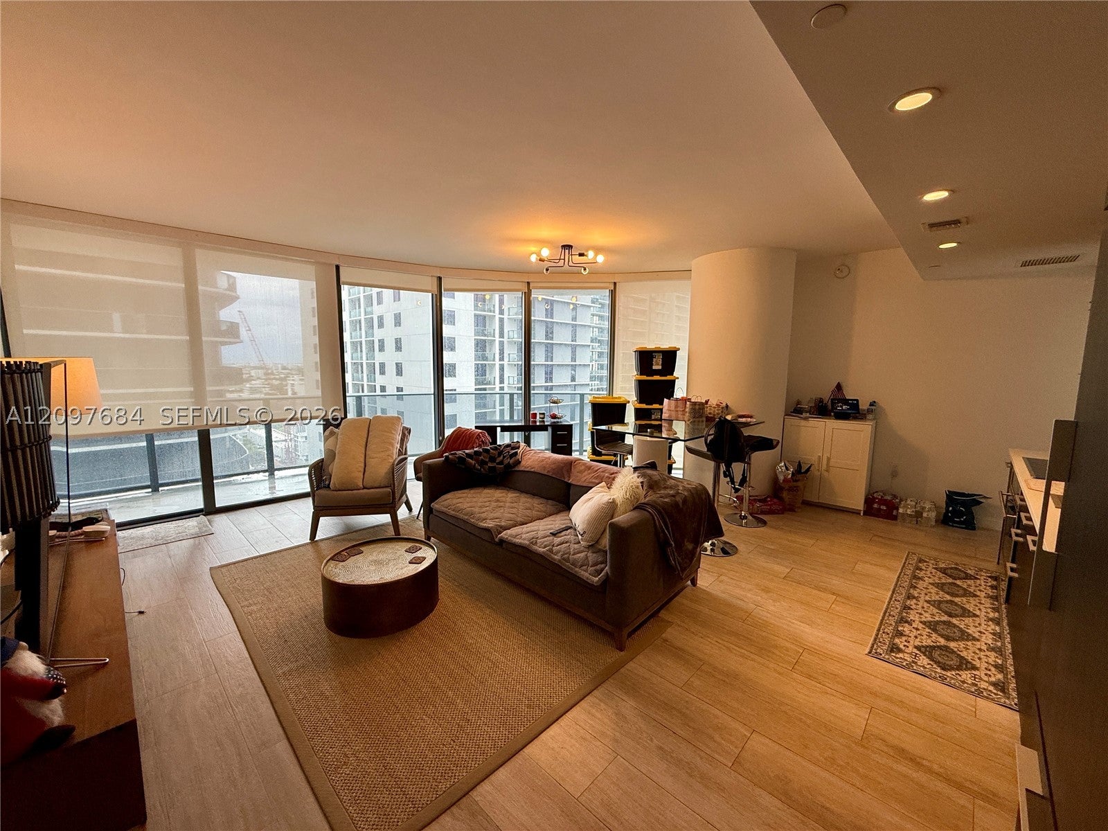 45 SW 9th St 2308