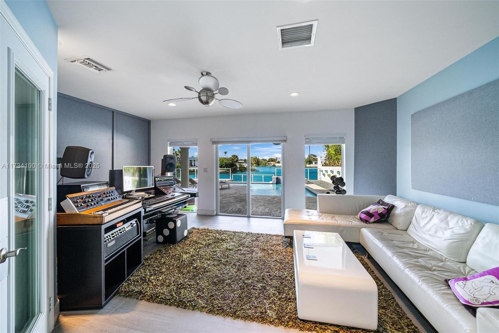 SKY LAKE - Residential