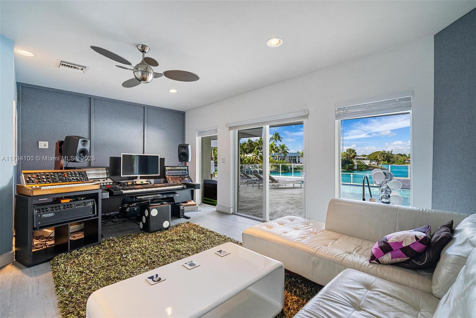 SKY LAKE - Residential