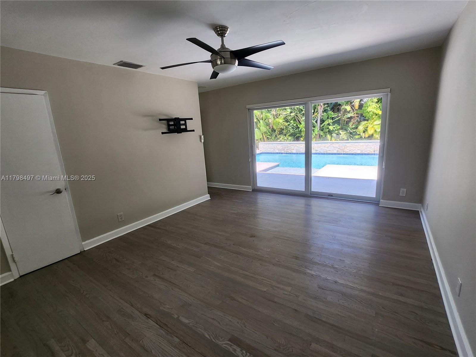 2600 Acacia Ct