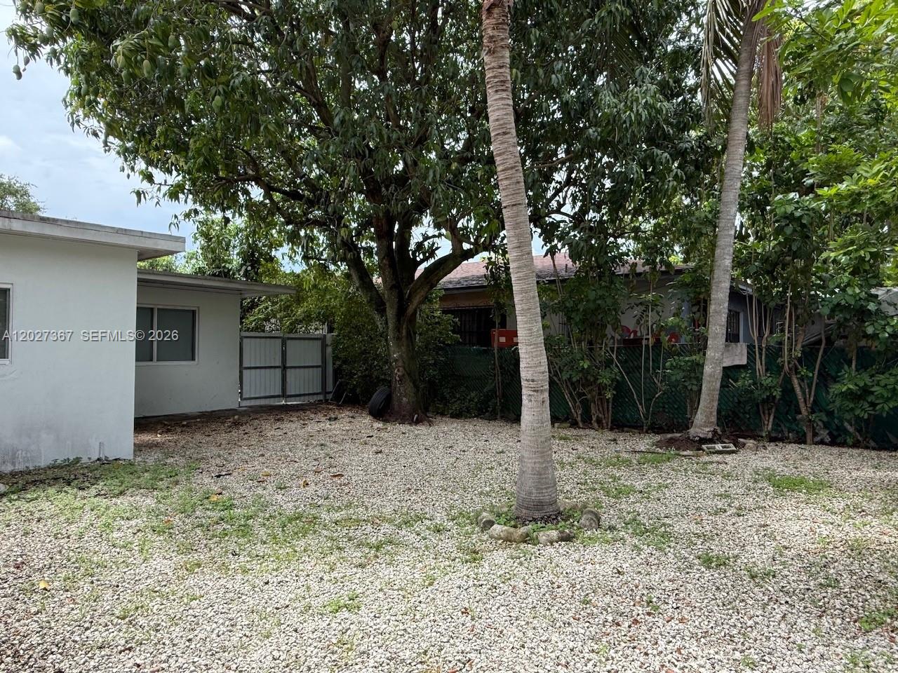 6723 NE Miami Pl