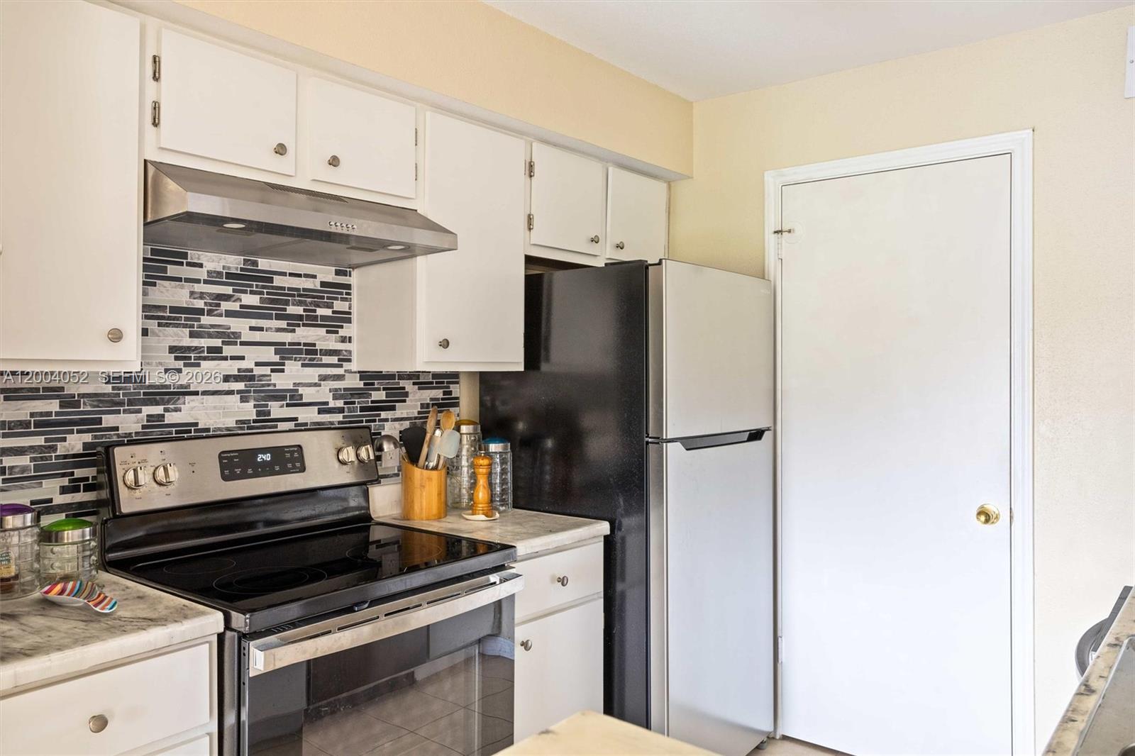 SAILBOAT POINTE CONDO - Residential Lease
