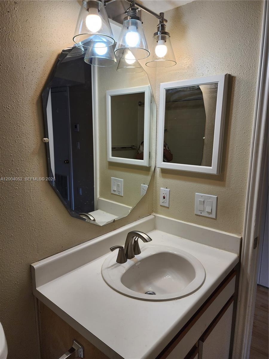 SAILBOAT POINTE CONDO - Residential Lease