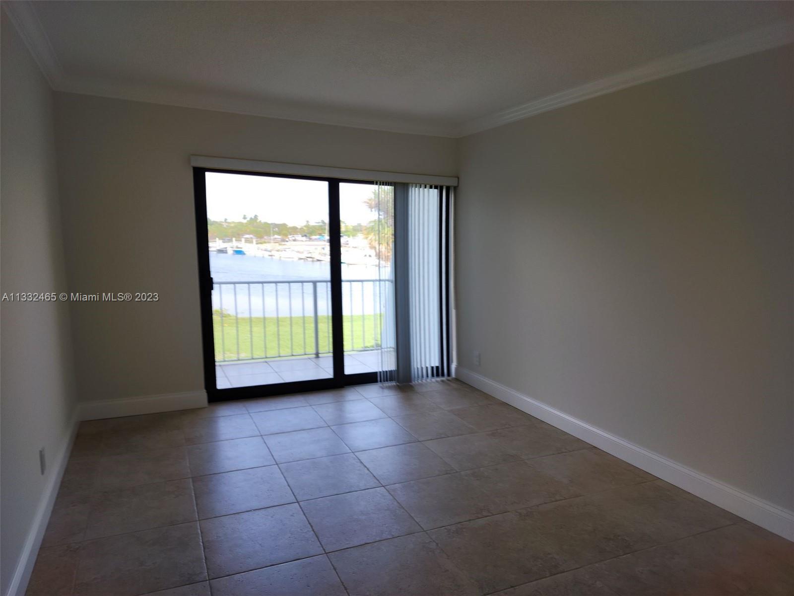 LORI-LYNN CONDO - Residential Lease