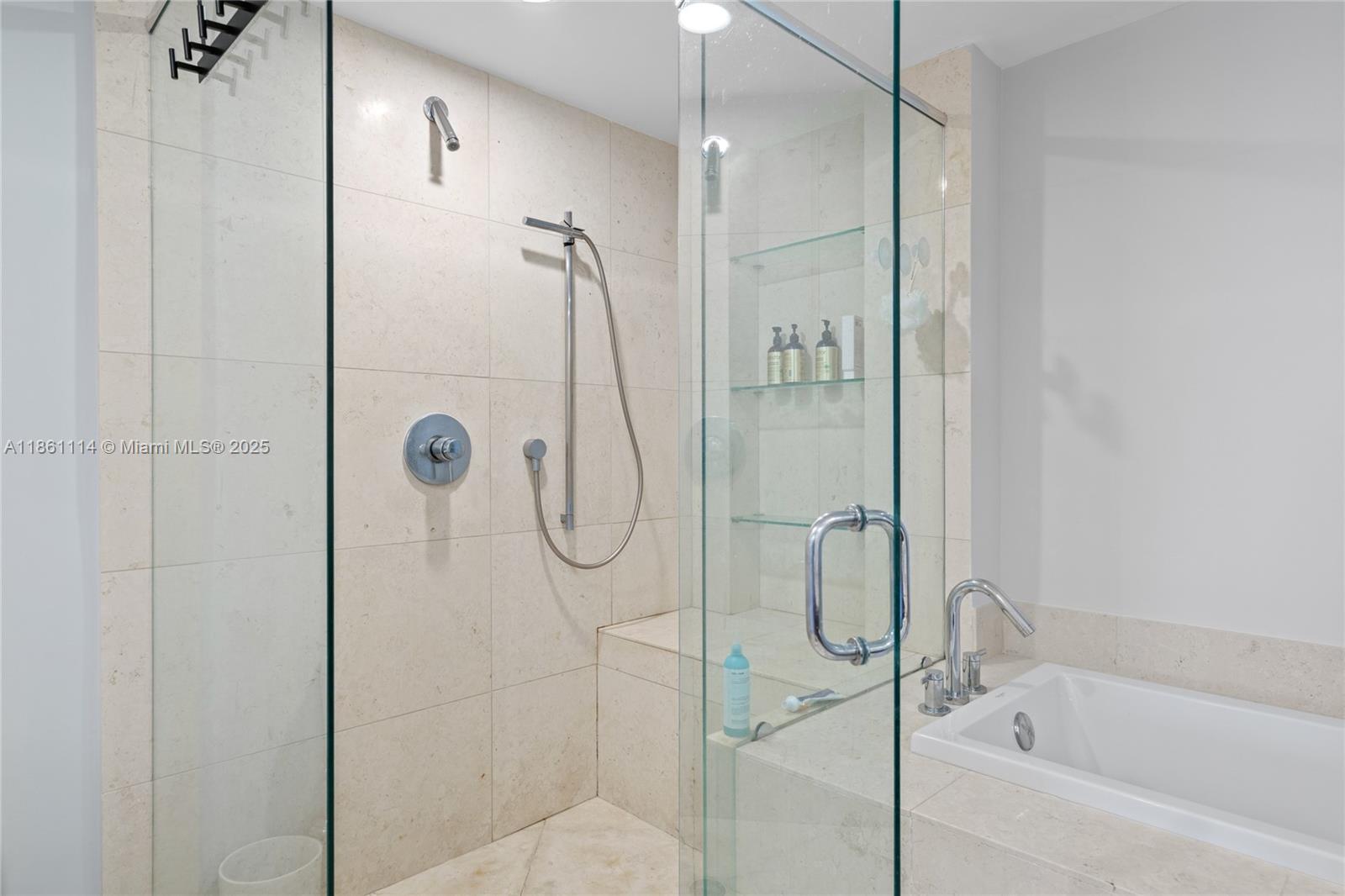 ICONBRICKELL CONDO NO 1 - Residential Lease