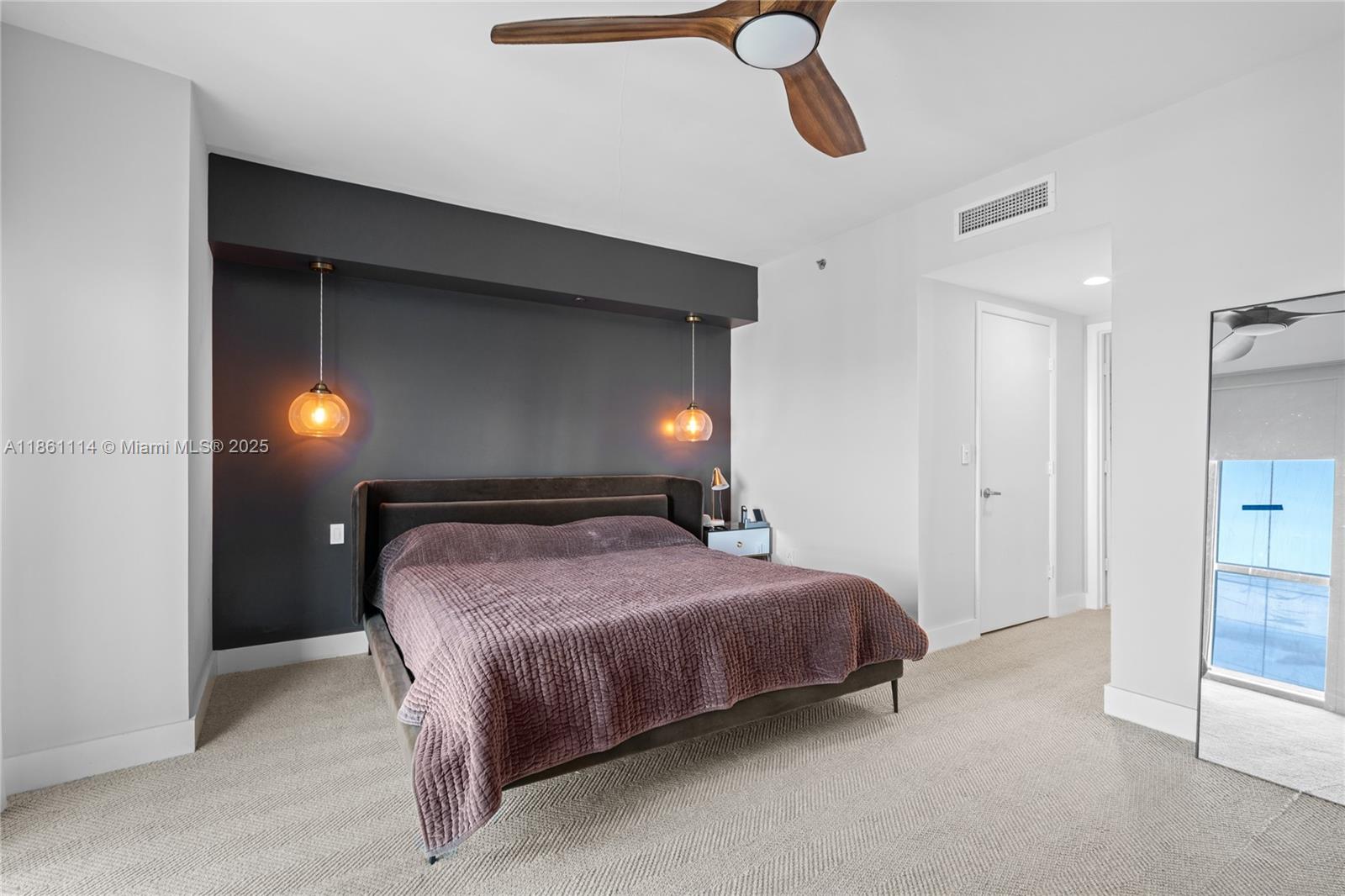 ICONBRICKELL CONDO NO 1 - Residential Lease