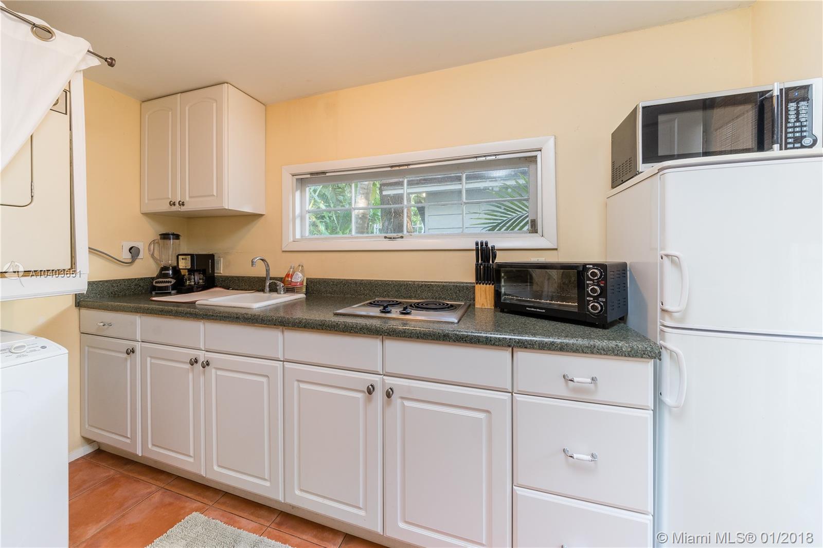 SUNSHINE VISTAS - Residential Lease