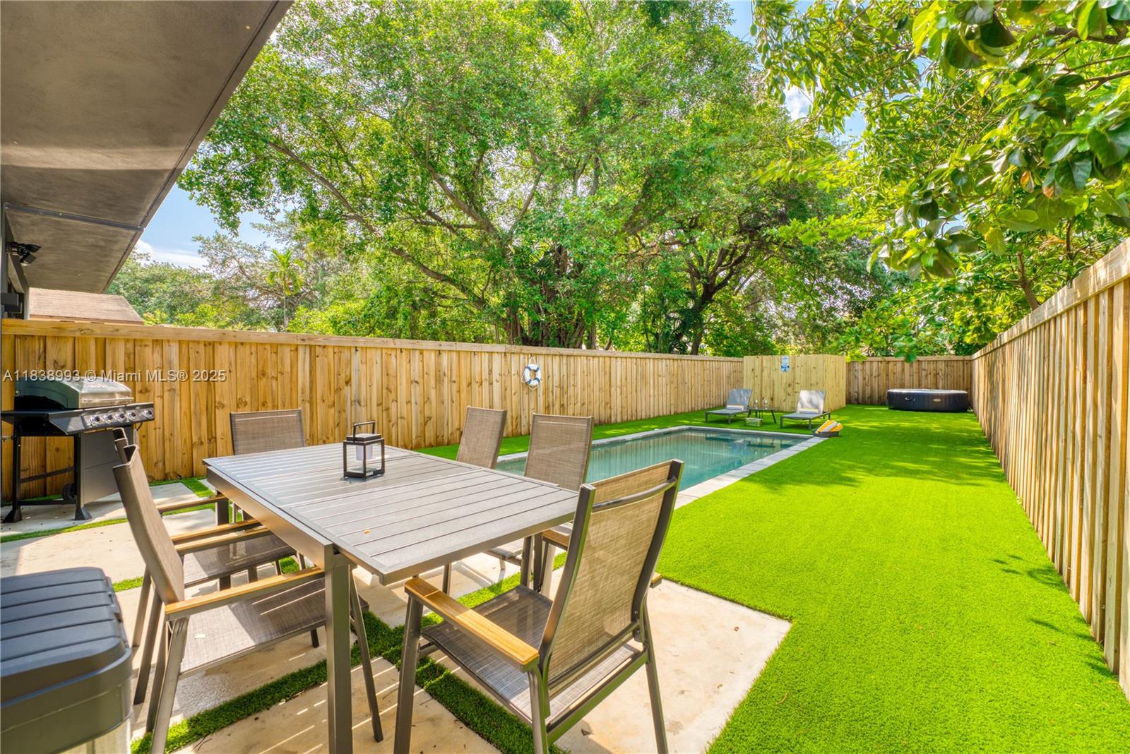 58 NW 52nd St 58