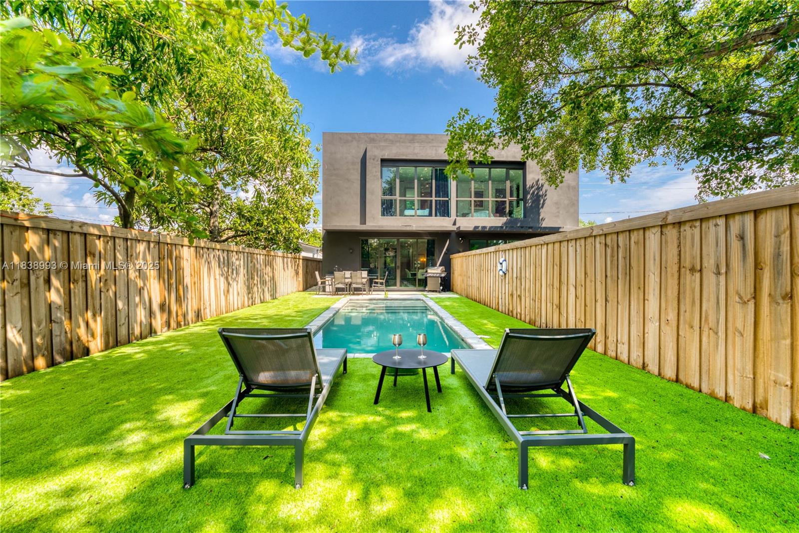 58 NW 52nd St 58