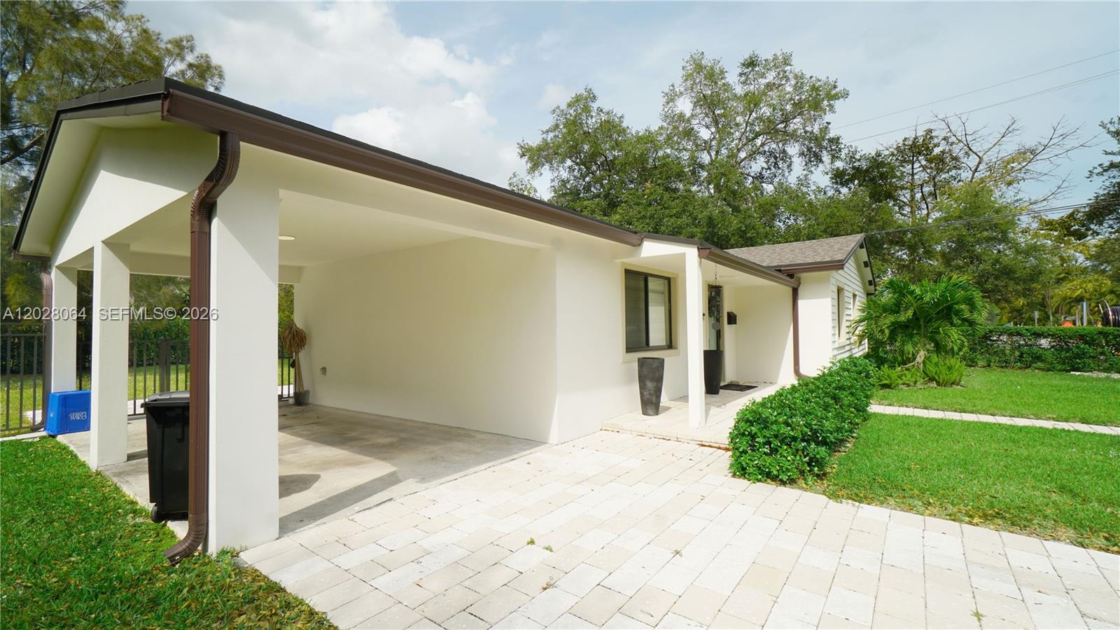 255 Grant Dr