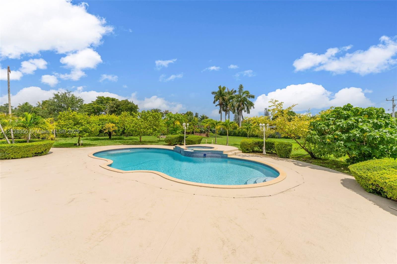 MILLER DRIVE ESTATES - Residential