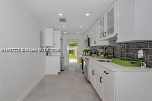 1205 NW 2nd Ave A