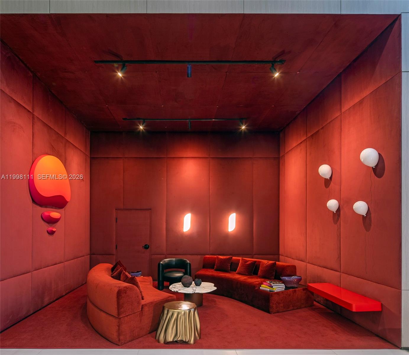 101 Diplomat Pkwy 412