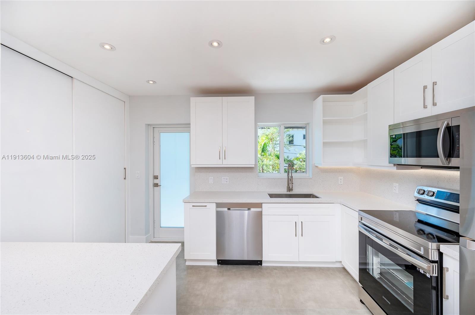 CORAL GABLES BILTMORE SEC - Residential Lease