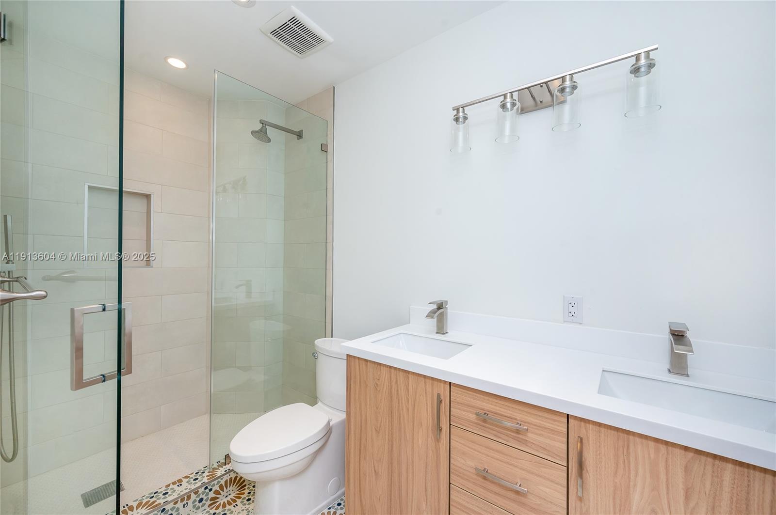 CORAL GABLES BILTMORE SEC - Residential Lease