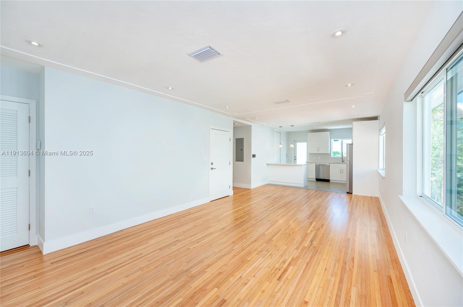 CORAL GABLES BILTMORE SEC - Residential Lease