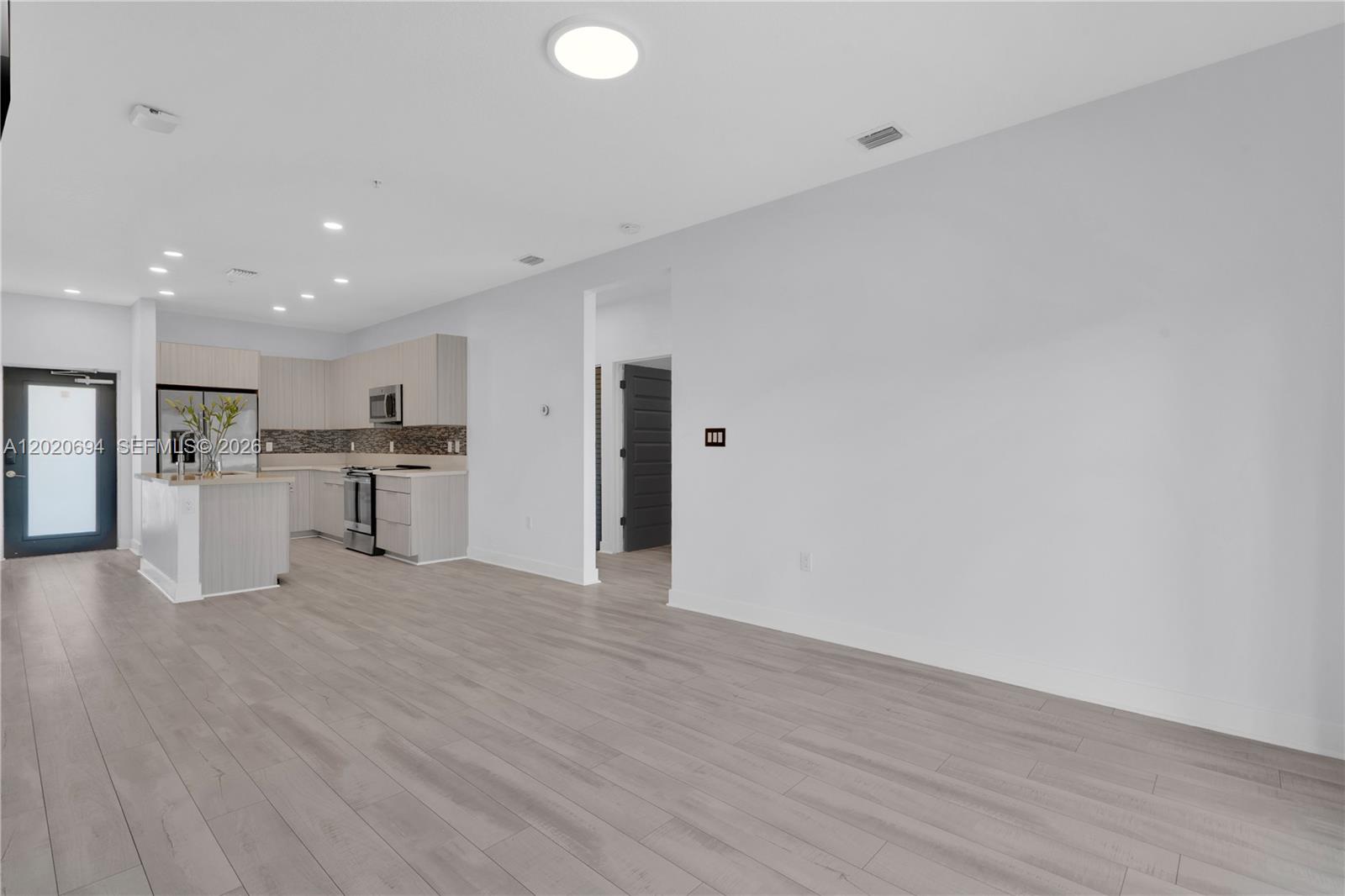 URBANA AT THE RESIDENCES - Residential