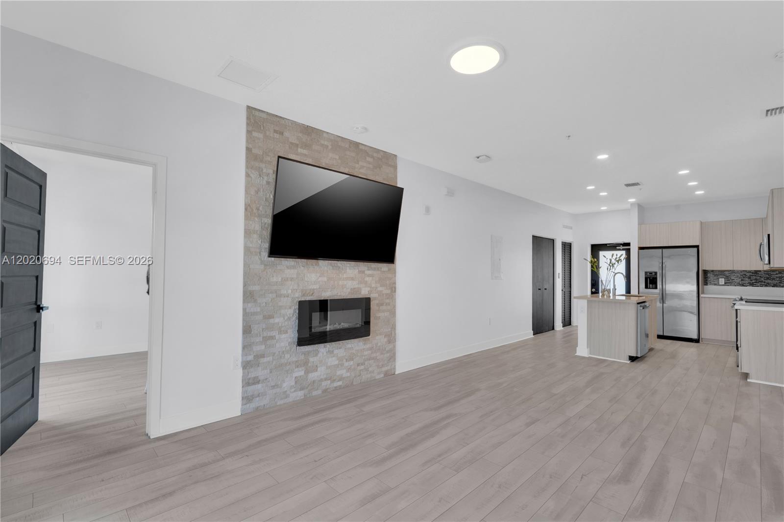 URBANA AT THE RESIDENCES - Residential