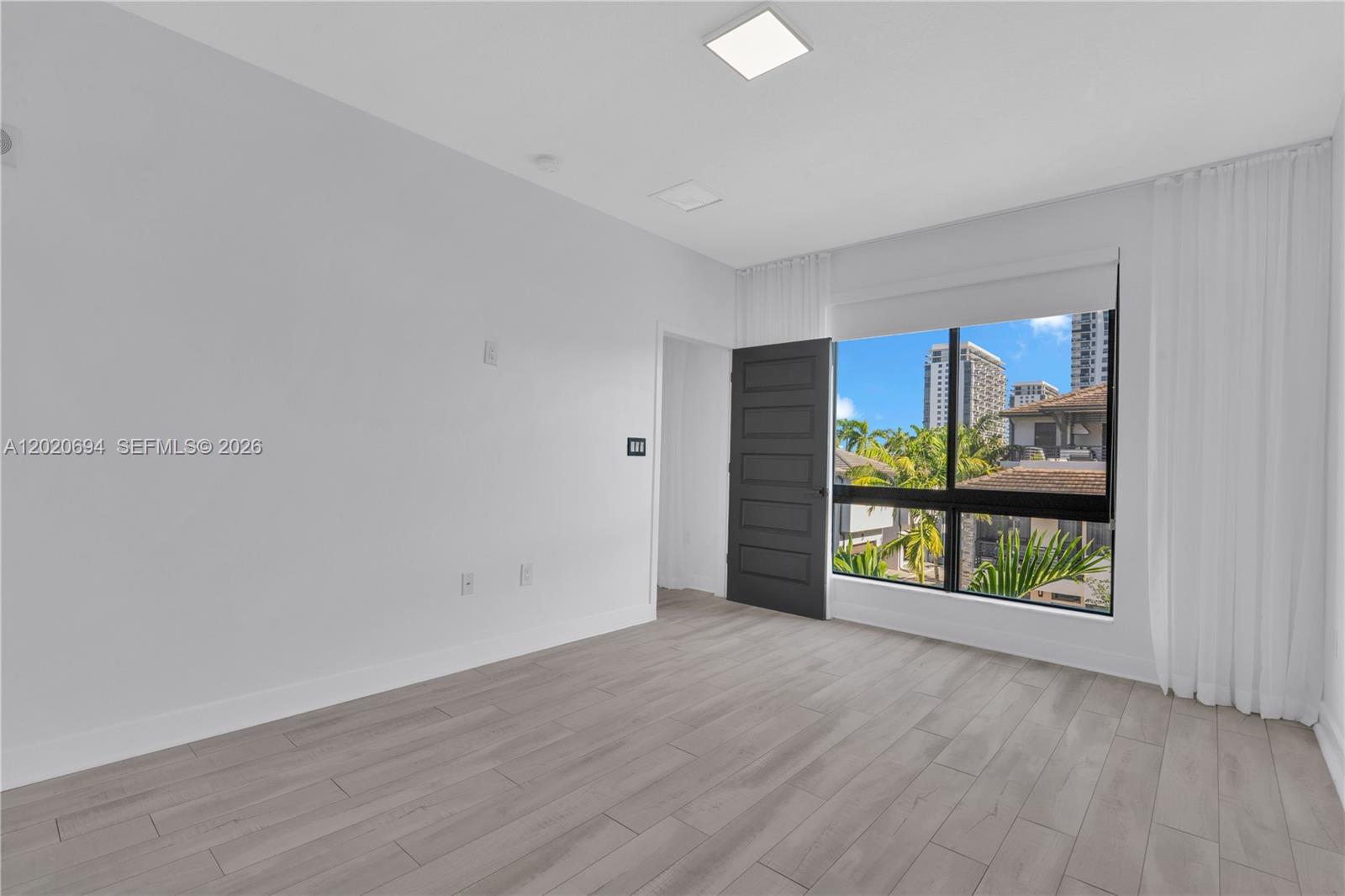 URBANA AT THE RESIDENCES - Residential