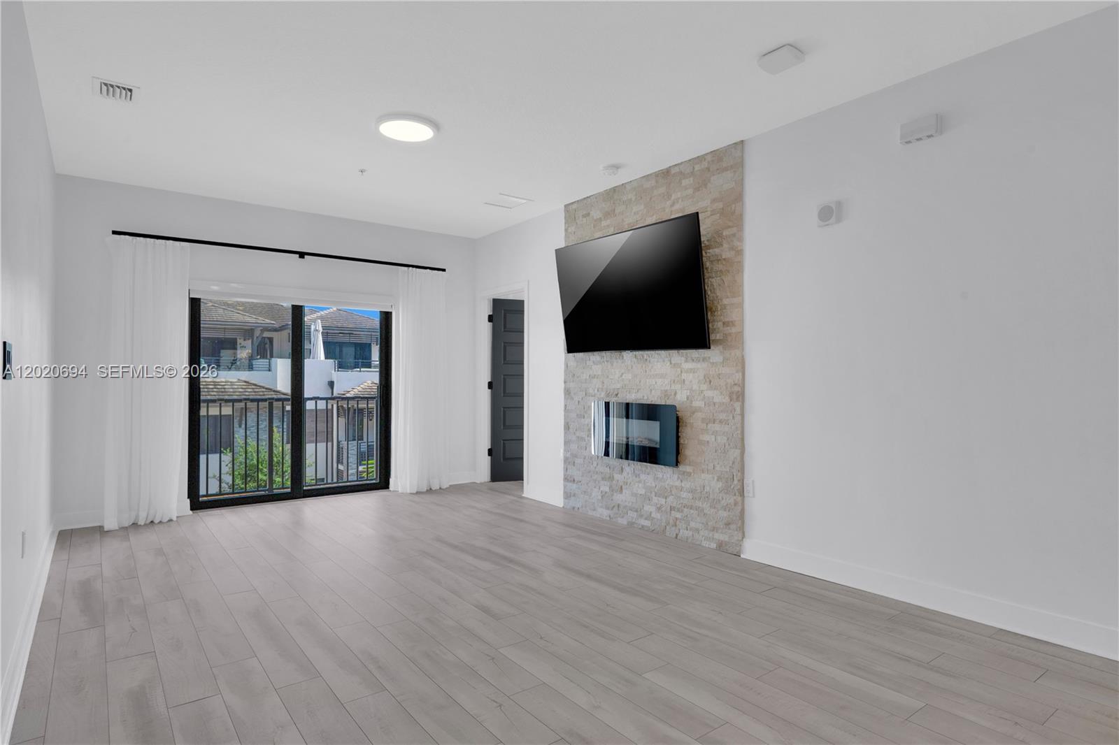 URBANA AT THE RESIDENCES - Residential
