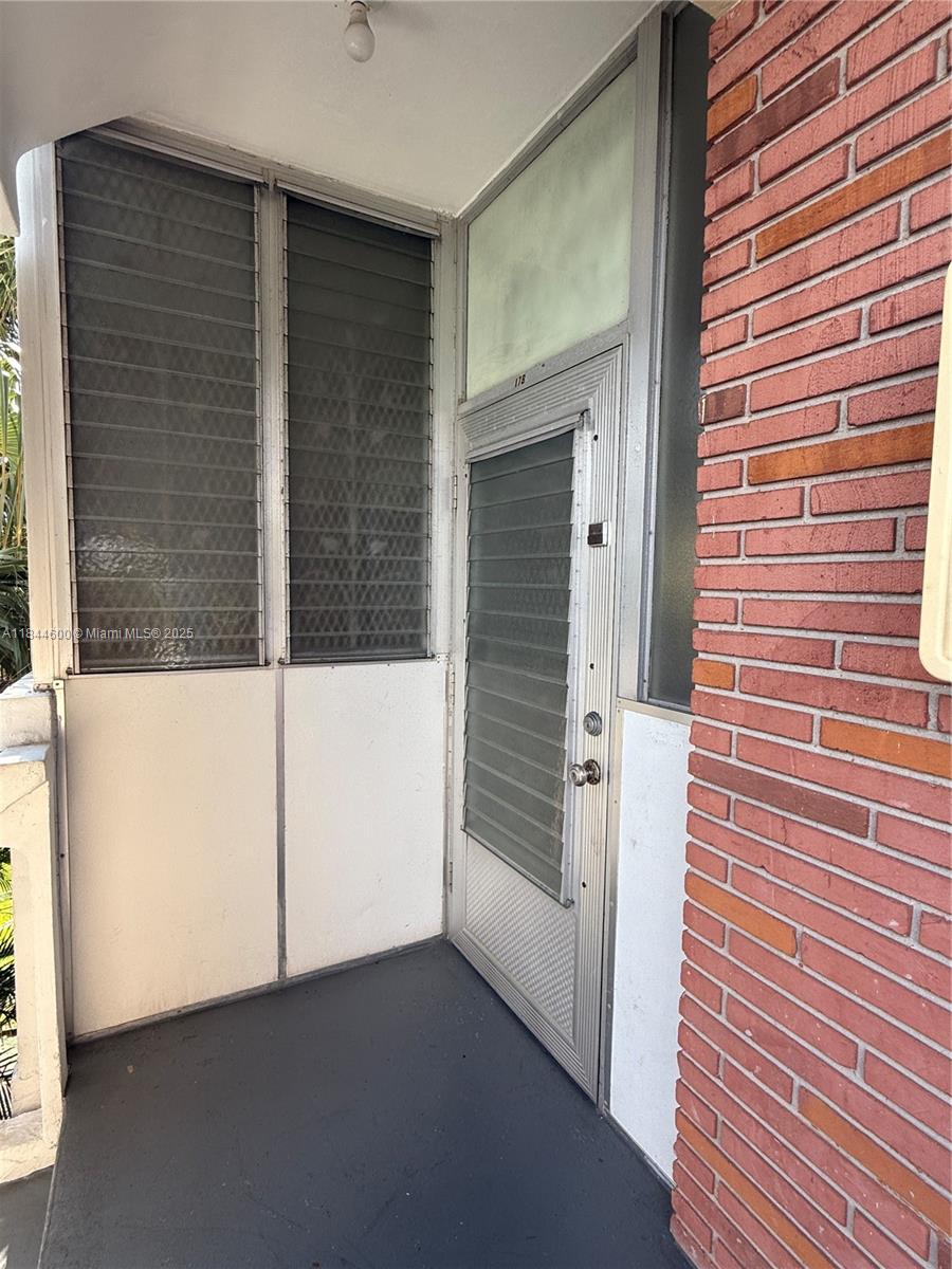 141 NE 10th Ave 17B