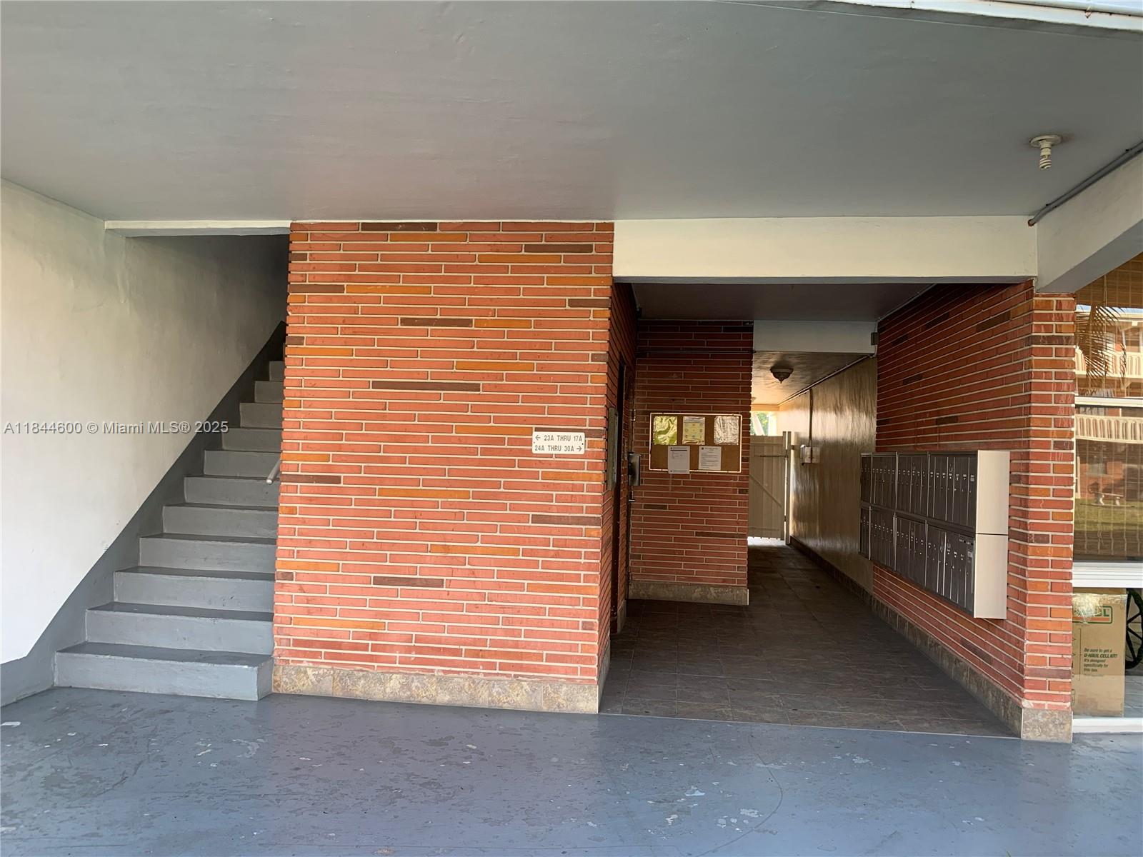 ELDORADO COUNTRY CLUB TOW - Residential