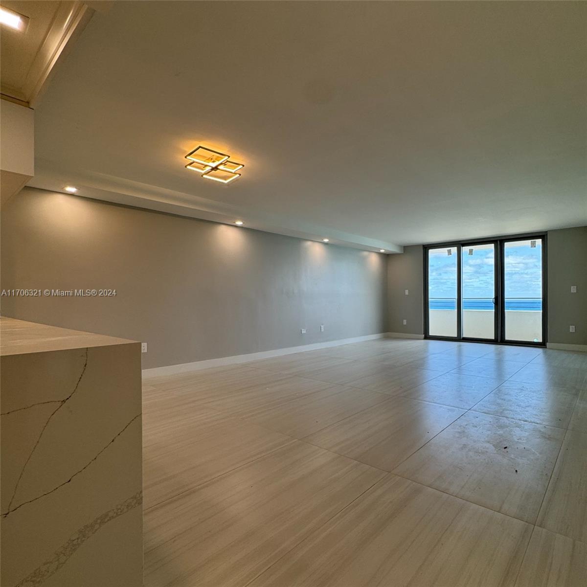 OCEANSIDE PLAZA CONDO - Residential