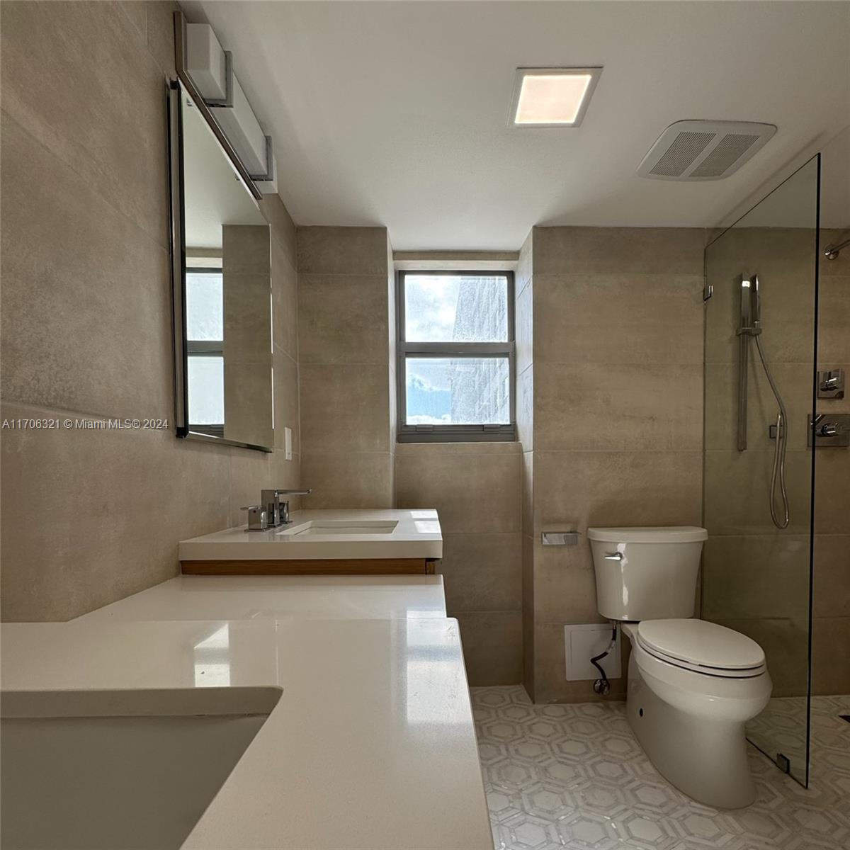 OCEANSIDE PLAZA CONDO - Residential