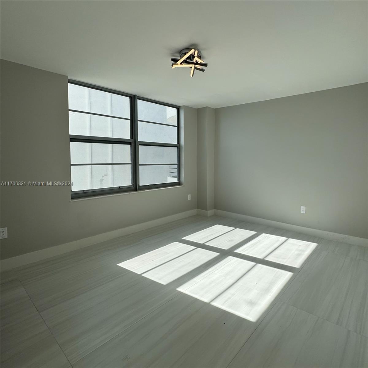 OCEANSIDE PLAZA CONDO - Residential