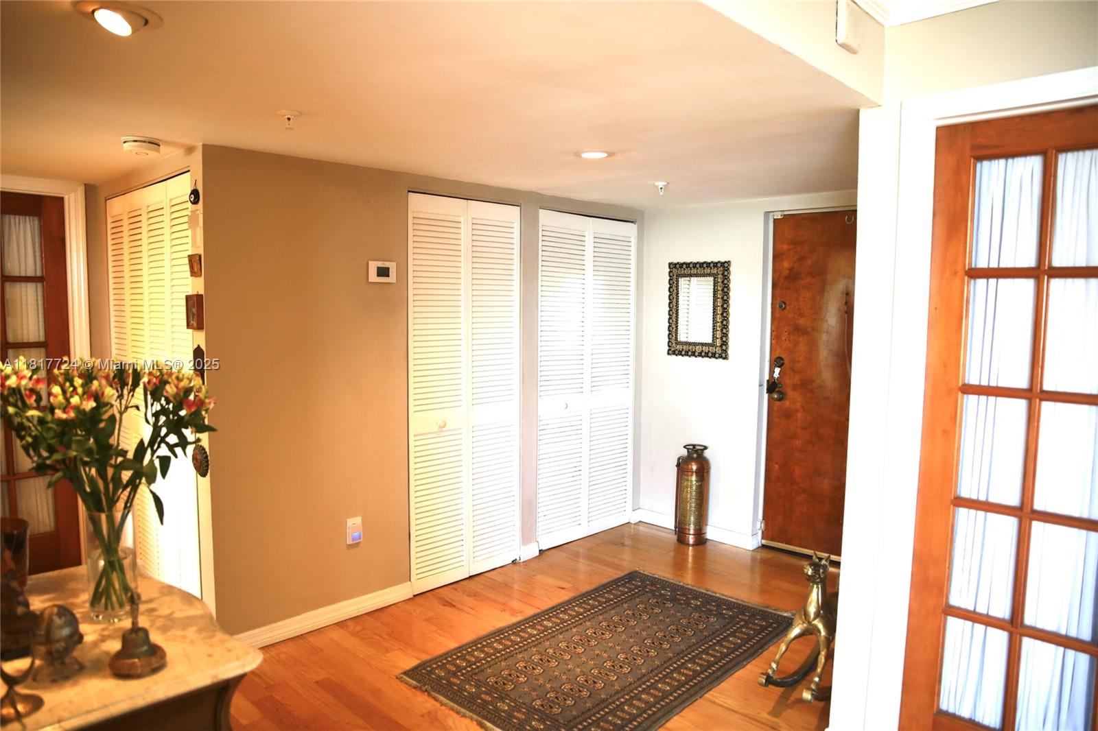 BAYVIEW TOWER CONDO - Residential