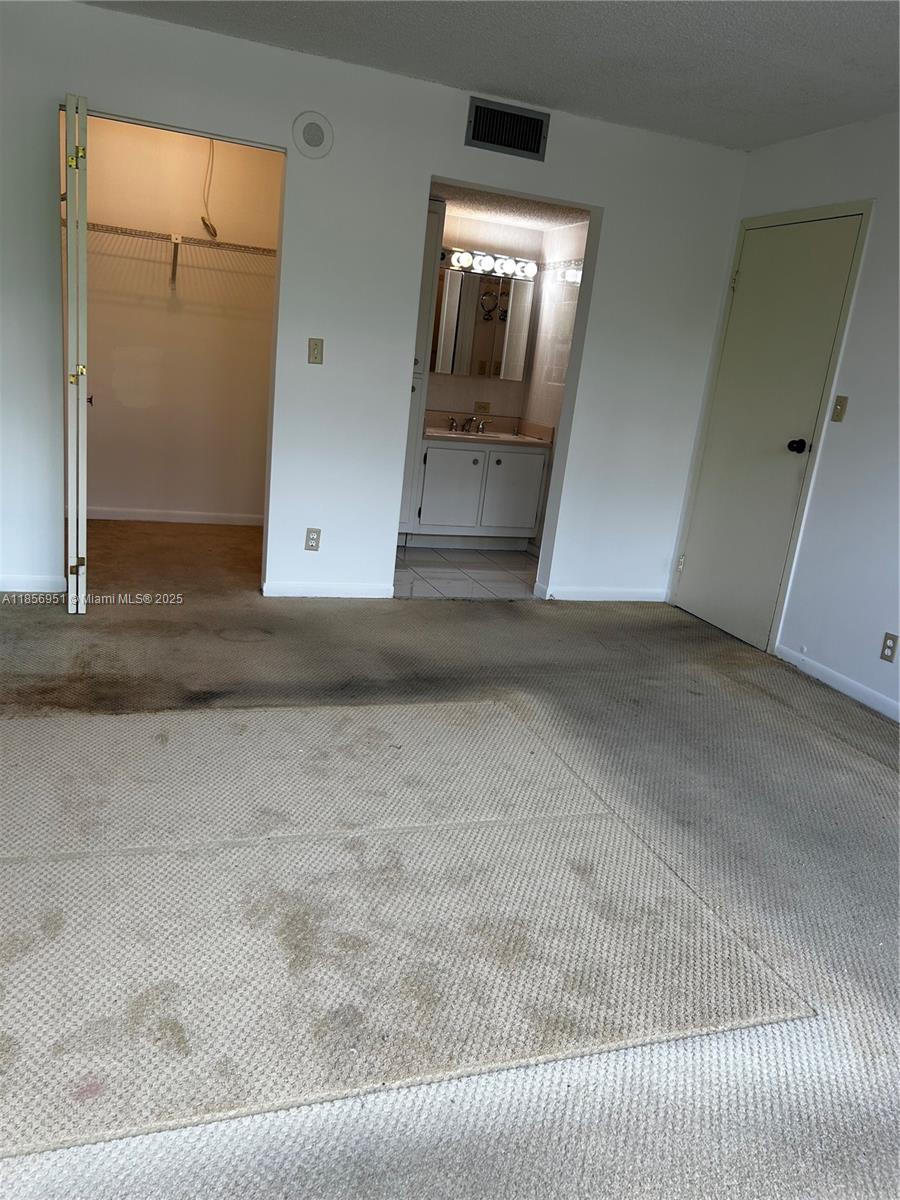 PLAZA OF AMERICAS CONDO P - Residential