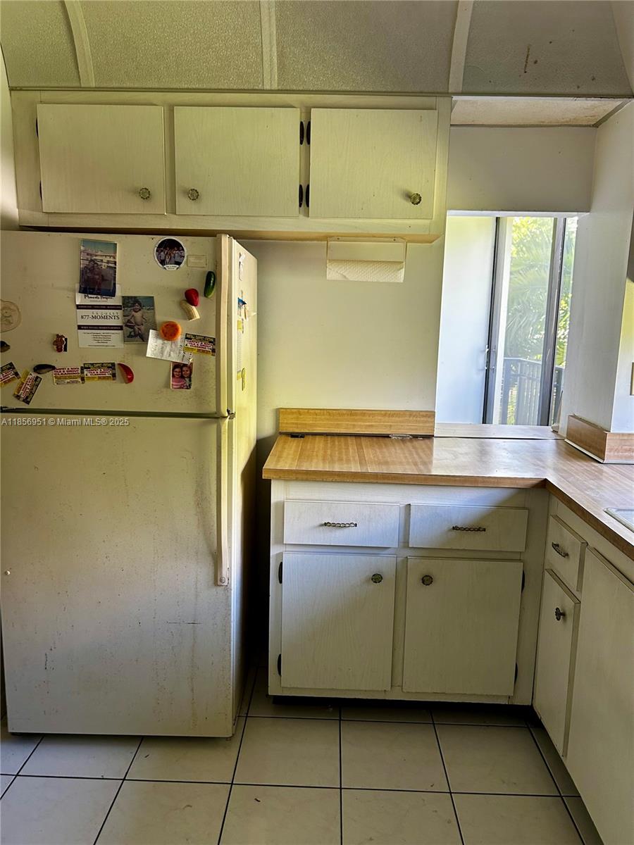 PLAZA OF AMERICAS CONDO P - Residential