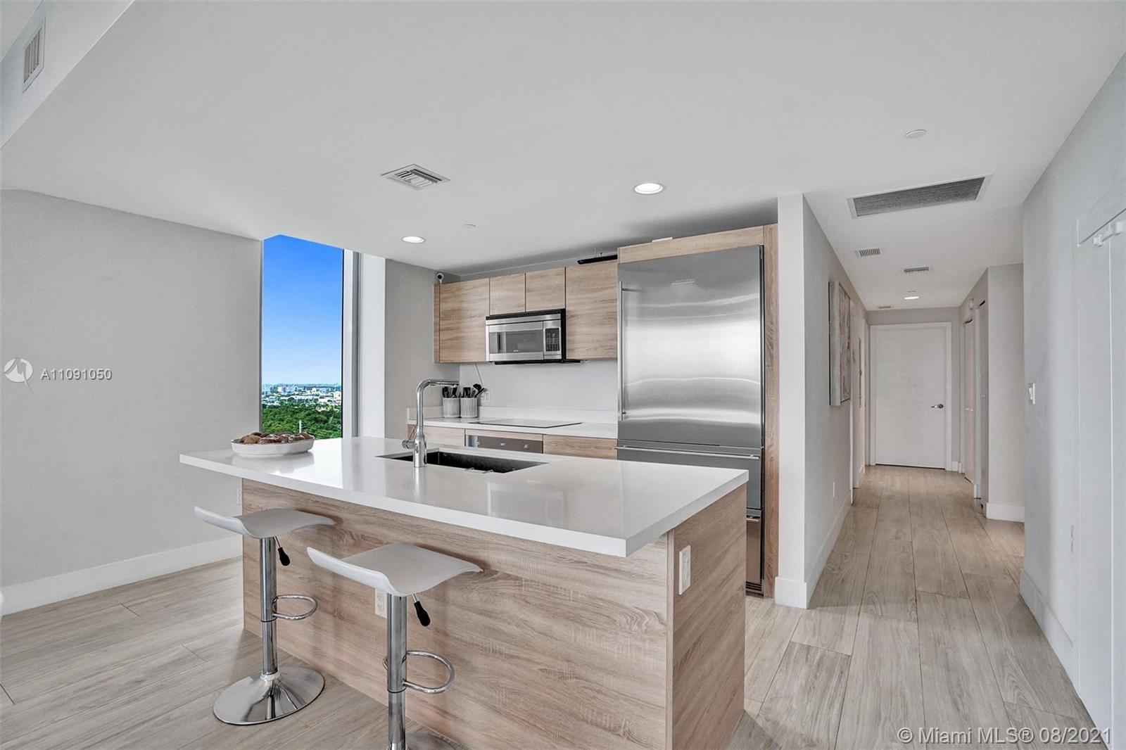 THE HARBOUR SOUTH CONDO - Residential Lease