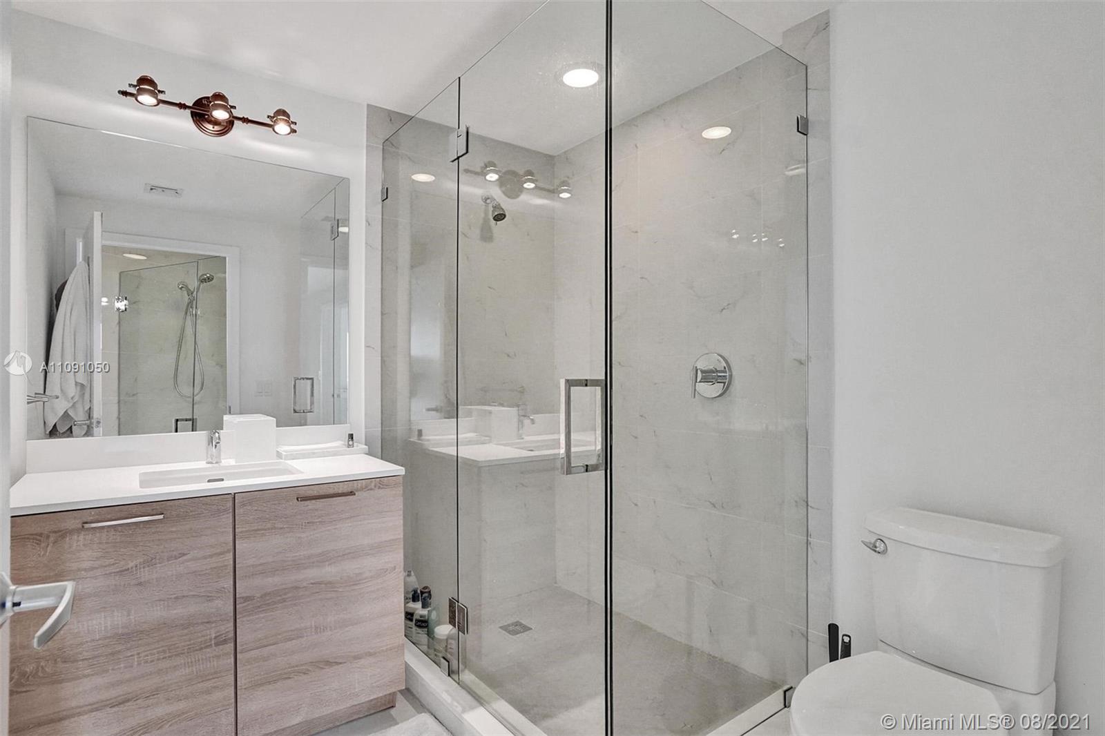 THE HARBOUR SOUTH CONDO - Residential Lease