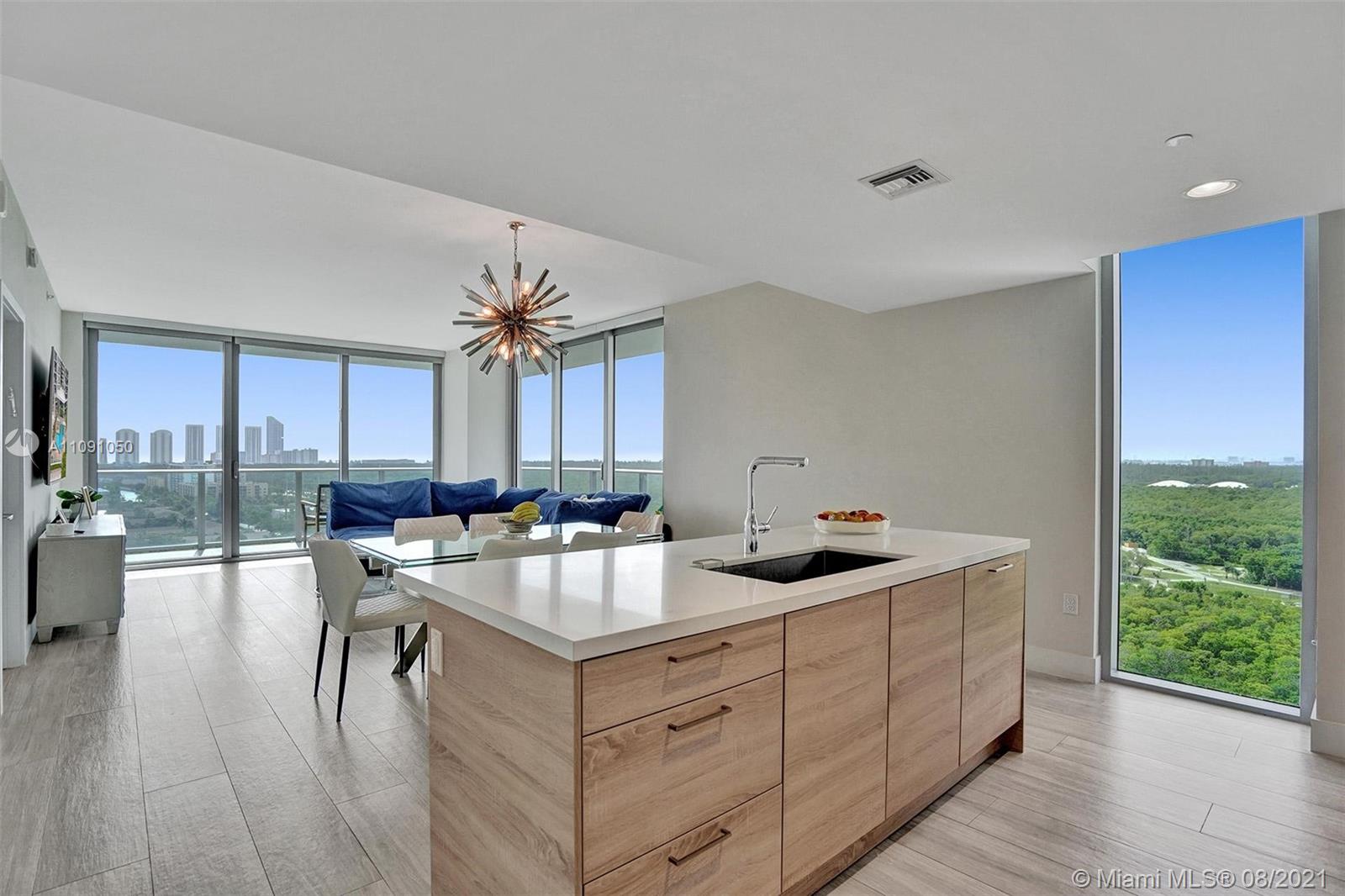 THE HARBOUR SOUTH CONDO - Residential Lease