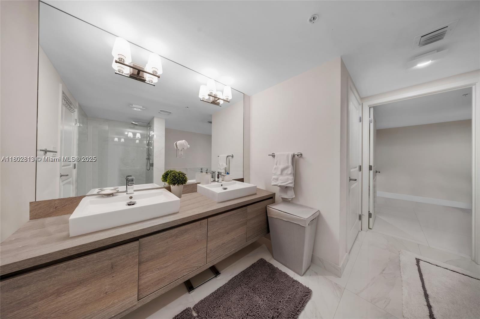 400 SUNNY ISLES CONDO WES - Residential Lease