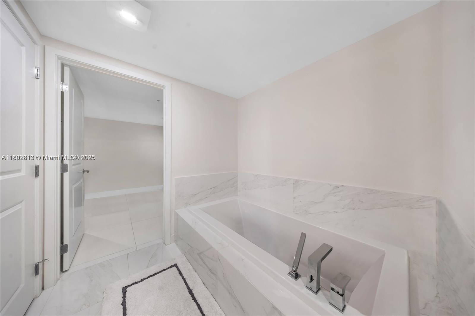 400 SUNNY ISLES CONDO WES - Residential Lease