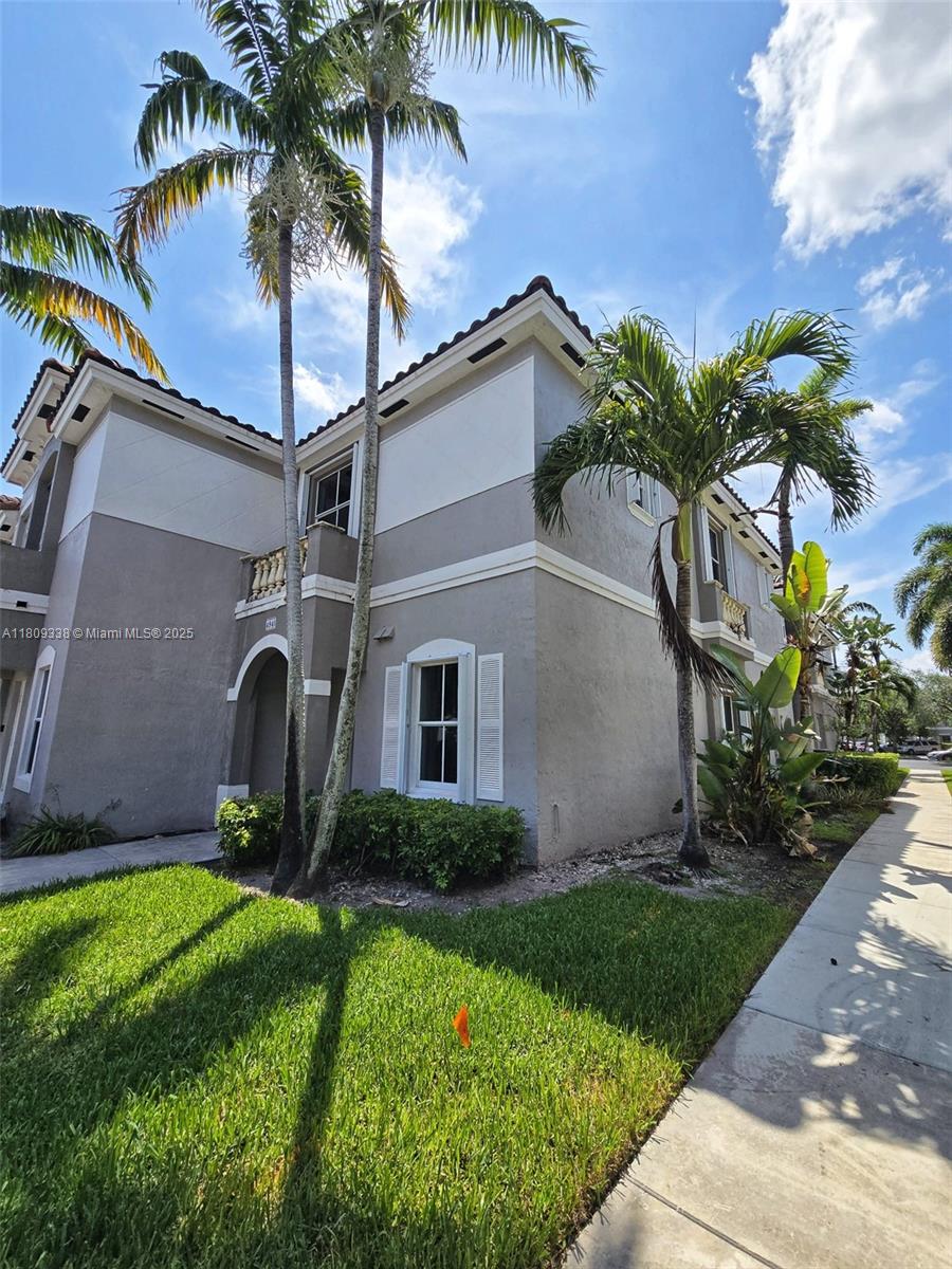 4940 Sw 140th Ter 14, Miramar, Broward County, Florida - 3 Bedrooms  
3 Bathrooms - 