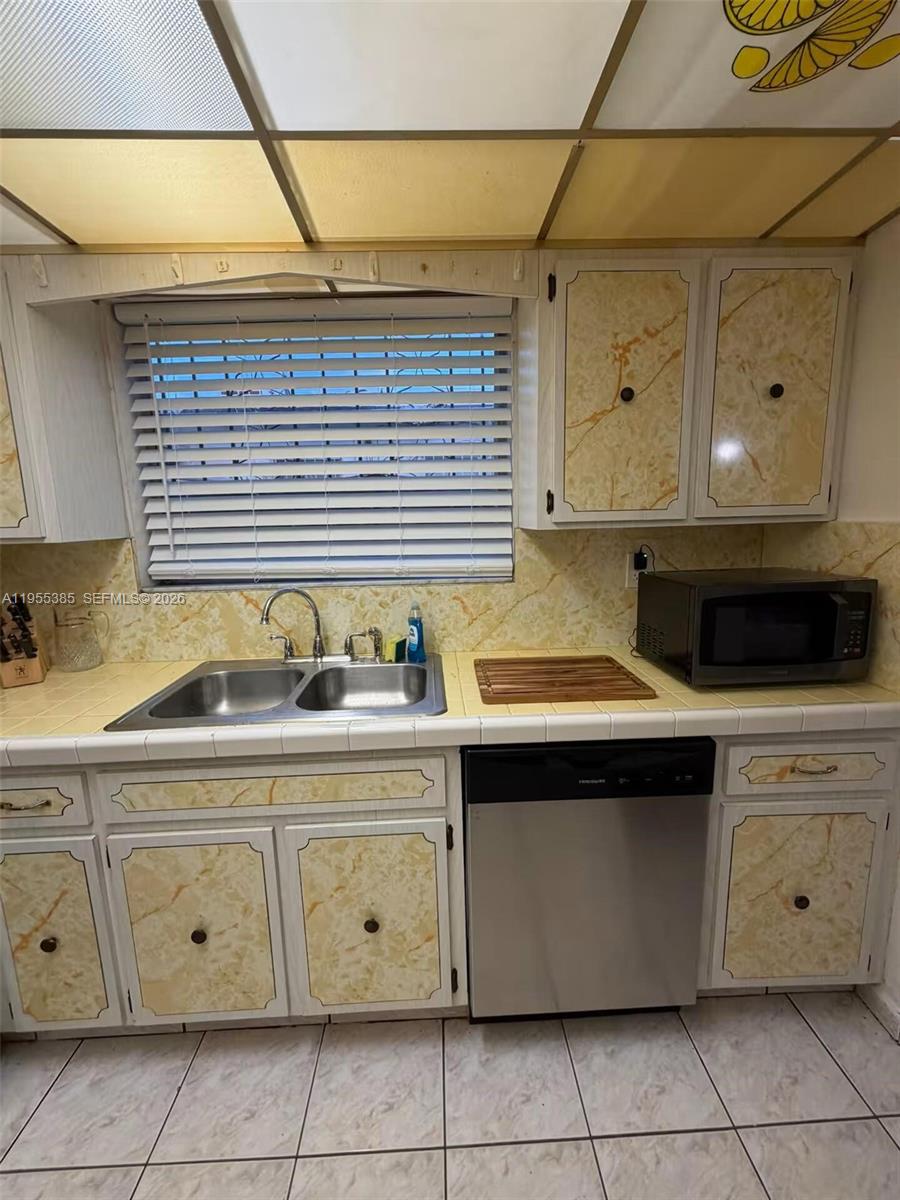 SOUTH SHENANDOAH - Residential